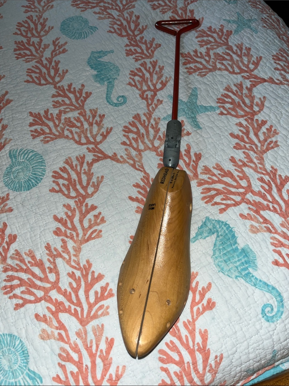 RedHead Natural Wood Shoe Tree with Red Handle Mens Large